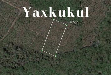 Lote de Terreno en  Yaxkukul, Yucatán