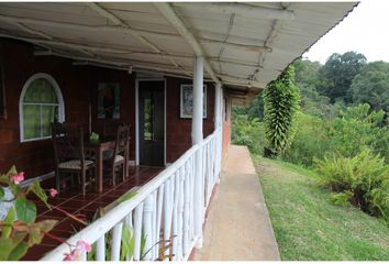 Casa en  Alto Aguacatal Occidente, Cali