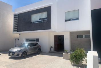 Casa en  Cañadas Del Lago, Corregidora, Querétaro