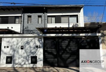 Casa en  Calle Diez 6162, La Plata, B1896, Provincia De Buenos Aires, Arg