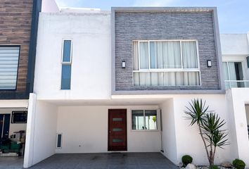 Casa en  San Bernardino Tlaxcalancingo, San Andrés Cholula