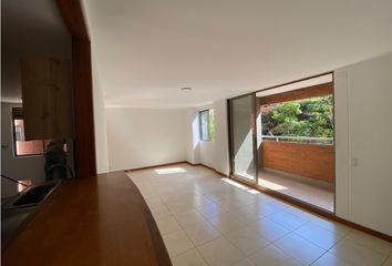 Apartamento en  La Castellana, Medellín