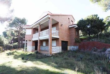 Chalet en  San Martin De Valdeiglesias, Madrid Provincia