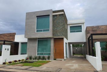 Casa en  Cañadas Del Lago, Corregidora, Querétaro