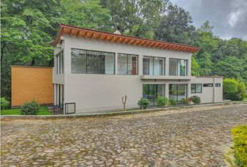 Casa en  Avándaro, Valle De Bravo