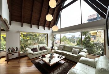 Casa en  Bosques De Pinos, Bogotá