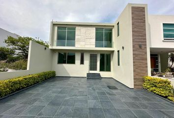 Casa en  Calle Mil Cumbres, Cumbres Del Cimatario, Huimilpan, Querétaro, 76973, Mex