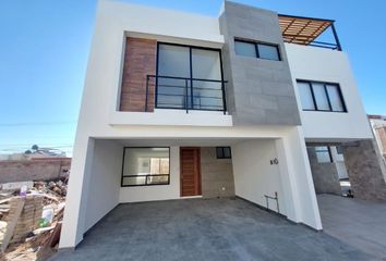 Casa en condominio en  Avenida Tlaxca, San Juan Cuautlancingo, Coronango, Puebla, Mex