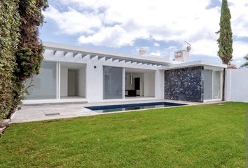 Casa en  Calzada De Los Estrada 1000-1004, Vista Hermosa, Cuernavaca, Morelos, 62290, Mex