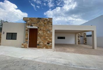 Casa en  La Ceiba Minisuper Ciruela, Ceiba, La Ceiba, Mérida, Yucatán, Mex