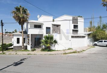 Casa en  Calle M. De Santa Ana De Chinarras 5902, Campanario, Chihuahua, 31213, Mex