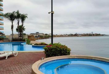 Casa en  Carlos Espinoza Larrea, Salinas