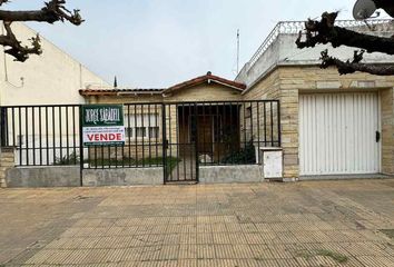 Casa en  Villa Luzuriaga, La Matanza