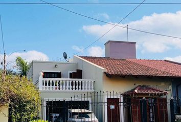 Casa en  Calle Mendoza 1826, Villa Allende, Colón, X5105, Córdoba, Arg