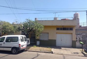 Casa en  Morón, Partido De Morón