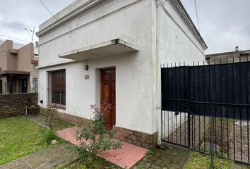 Casa en  Burzaco, Partido De Almirante Brown