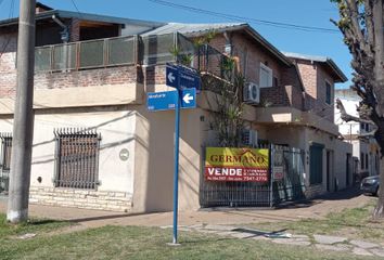 Casa en  Villa Luzuriaga, La Matanza