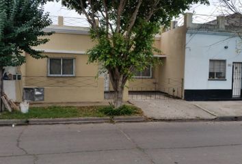 Casa en  Castelar, Partido De Morón