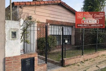 Casa en  Castelar, Partido De Morón