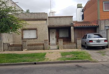 Casa en  Villa Luzuriaga, La Matanza