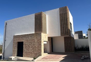 Casa en condominio en  Lomas Del Valle, Santiago De Querétaro, Municipio De Querétaro