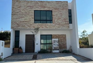 Casa en condominio en  Calle Puerto Rico 55, El Marques Queretano, Santiago De Querétaro, Querétaro, 76085, Mex