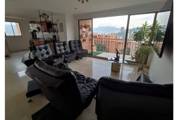 Apartamento en  Poblado, Medellín