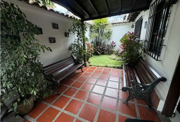 Casa en  Aguacatala, Medellín