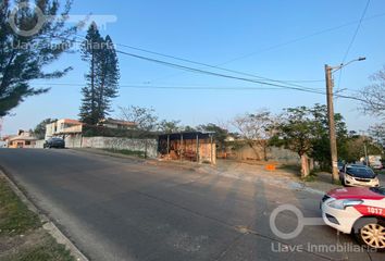 Lote de Terreno en  Emiliano Zapata, Coatzacoalcos, Coatzacoalcos, Veracruz