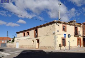 Chalet en  Valoria La Buena, Valladolid Provincia