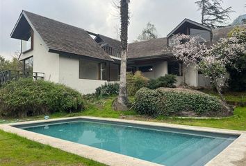 Casa en  Vitacura, Provincia De Santiago