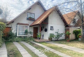 Casa en  Peñalolén, Provincia De Santiago