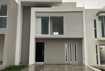 Casa en  Calle María Fernanda, Colinas Del Saltito, Durango, 34108, Mex