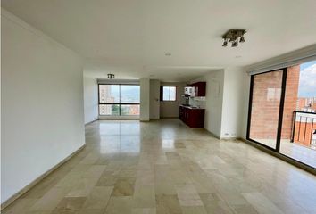 Apartamento en  Poblado, Medellín