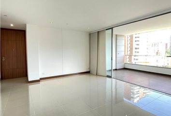 Apartamento en  Poblado, Medellín