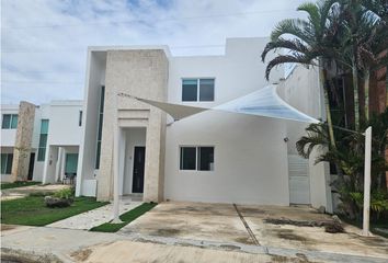 Casa en  Club De Golf La Ceiba, Mérida, Yucatán