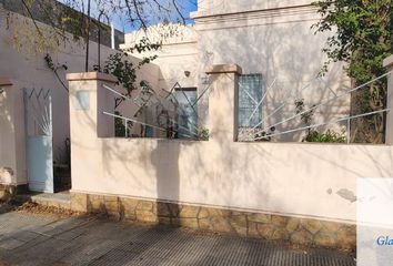 Casa en  Calle Charlone 1058, Bahía Blanca, B8000, Provincia De Buenos Aires, Arg