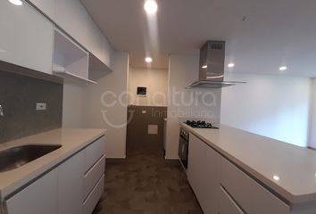 Apartamento en  Altos Del Poblado, Medellín