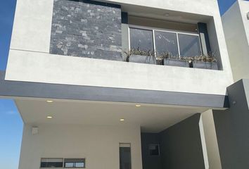 Casa en  Calle Helena, Privalia Cumbres, Mitras Poniente, García, Nuevo León, 66036, Mex