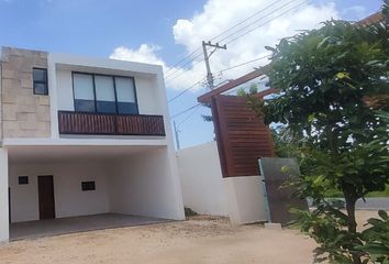 Casa en condominio en  Komchen, Mérida, Yucatán