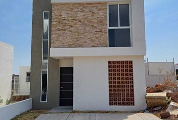 Casa en  Calle Cañadas Del Bosque, Morelia, Michoacán De Ocampo, 58200, Mex