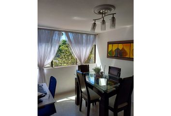 Apartamento en  Carlos E. Restrepo, Medellín