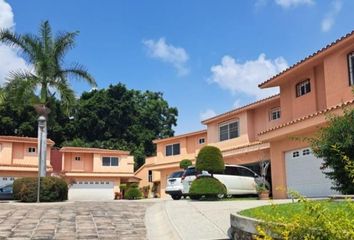 Casa en condominio en  Jardines De Acapatzingo, Cuernavaca, Morelos