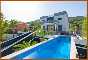 Chalet en  Pinos De Alhaurin, Málaga Provincia