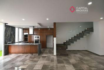 Casa en condominio en  Avenida Paseo Del Anochecer, Fontee, Zapopan, Jalisco, 45019, Mex