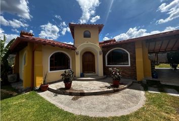 Casa en  Tumbaco, Quito