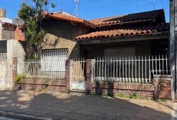 Casa en  Santos Lugares, Tres De Febrero