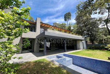 Casa en  Avándaro, Valle De Bravo