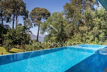 Casa en  Avándaro, Valle De Bravo