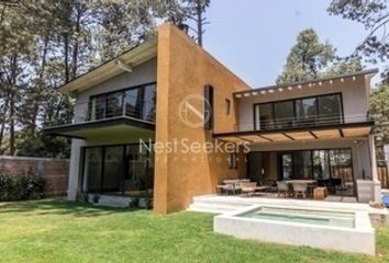 Casa en  Avándaro, Valle De Bravo